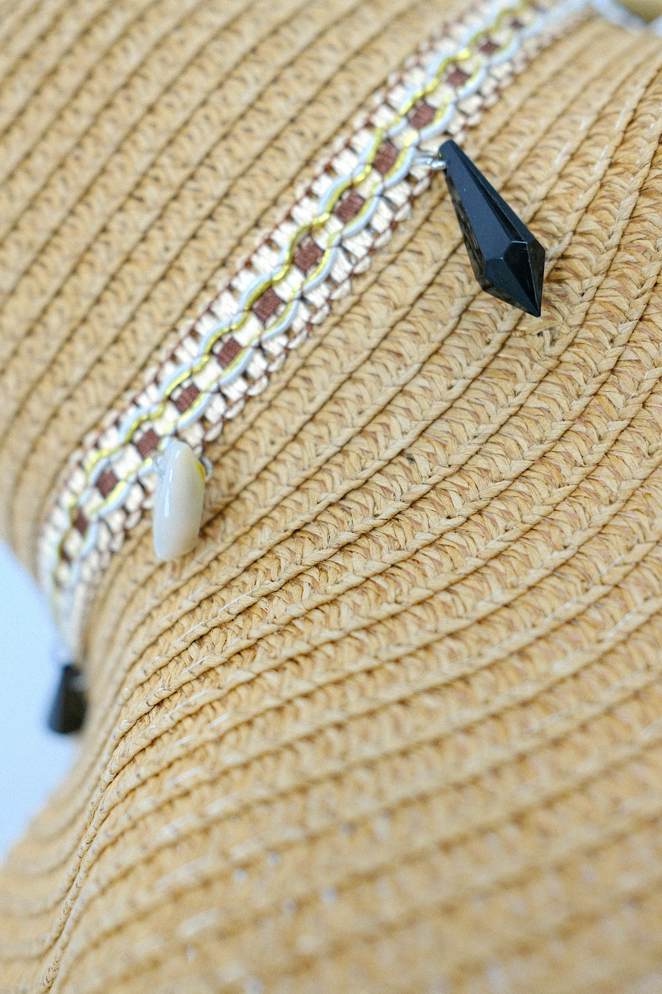 Conjunto de sombrero de paja y bolso bandolera estilo bohemio