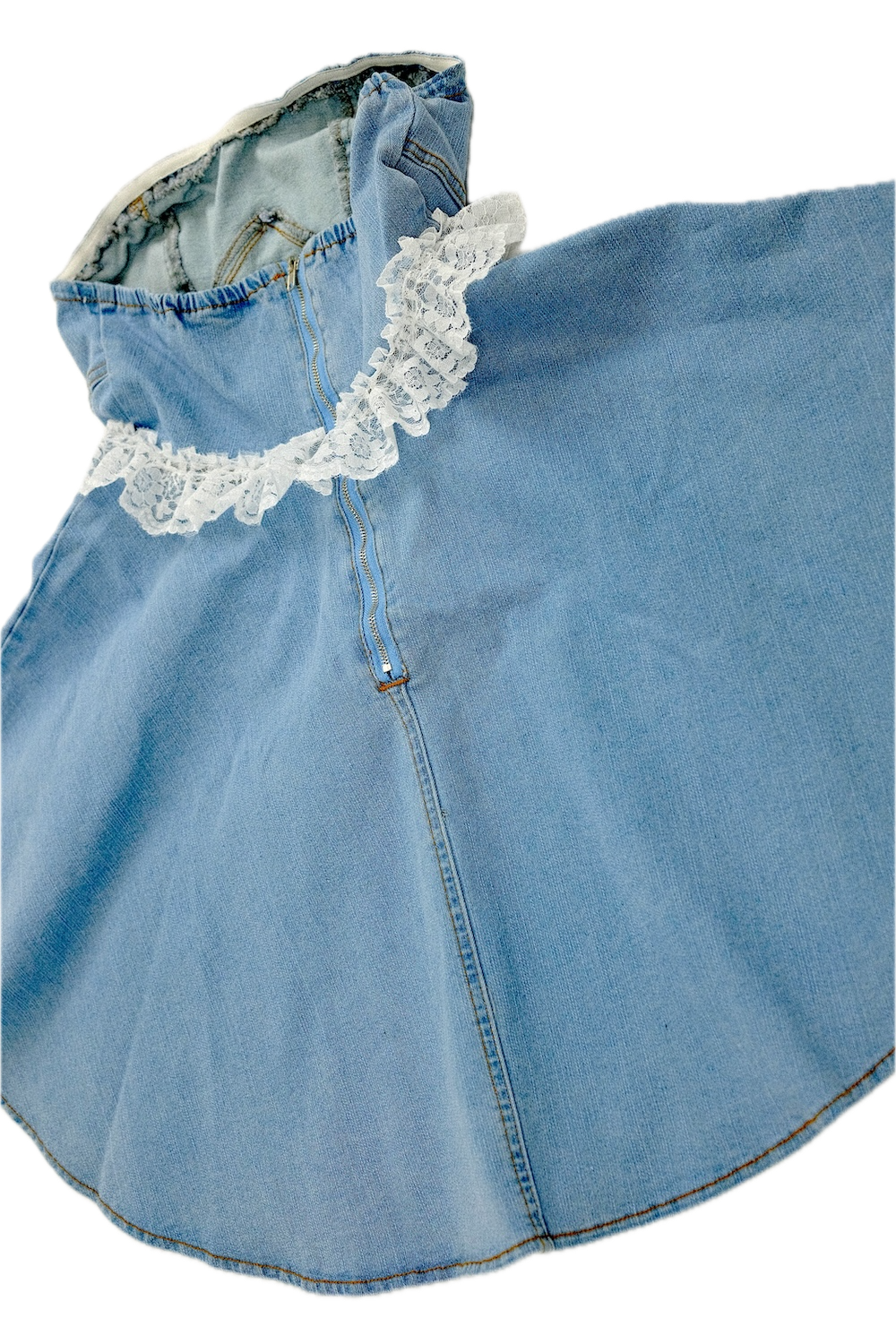 Vestido tubo vaquero corto informal con detalle de encaje