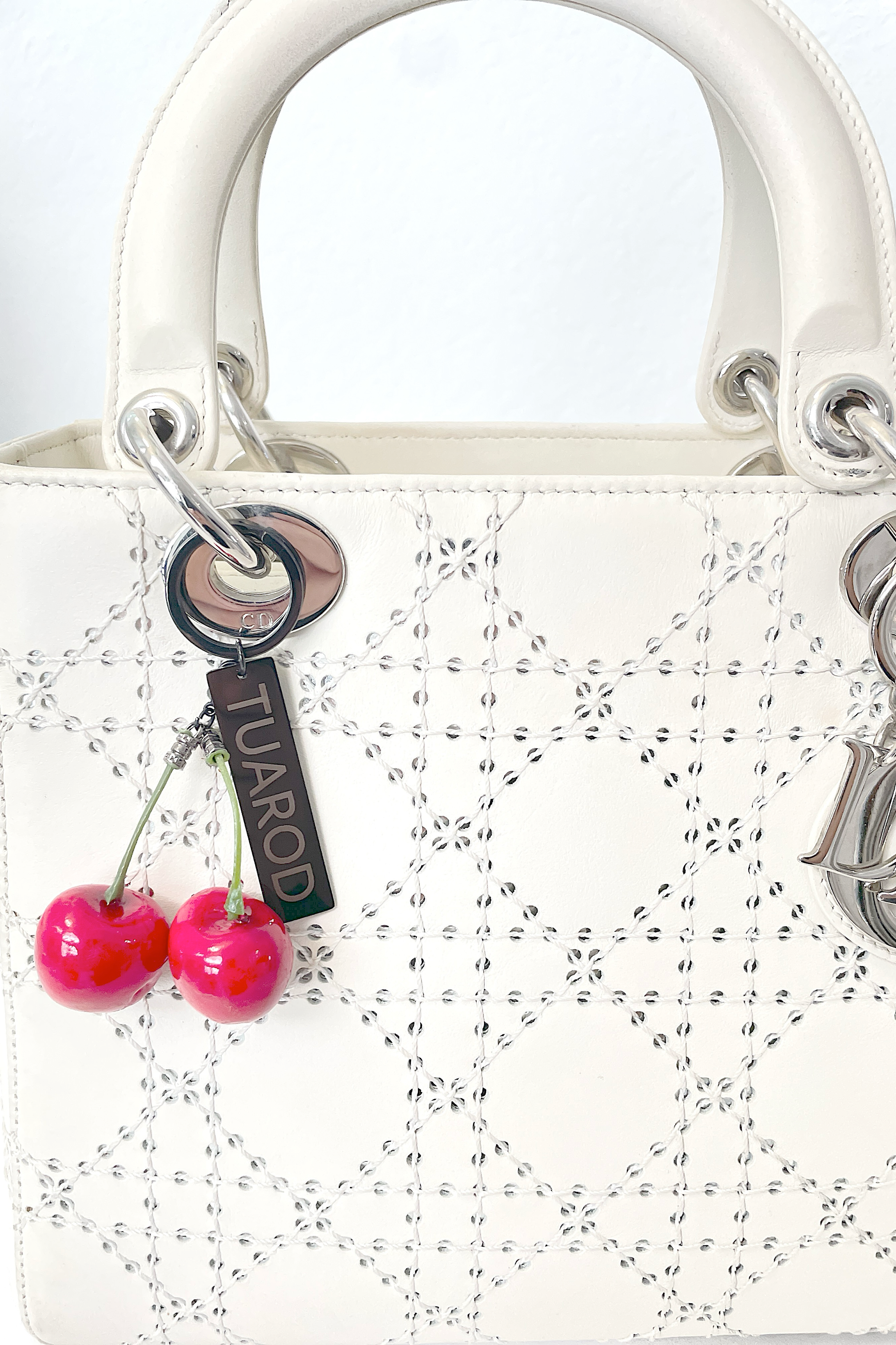 Cherry Love Keyhanger